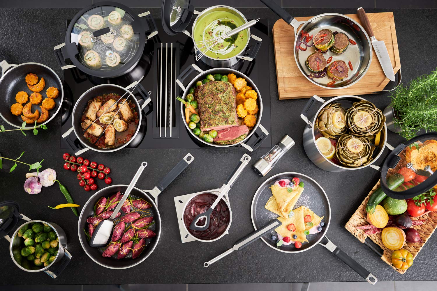 Rösle Silence Pro Frying Pan with Scratch-Resistant Premium Non-Stick Coating ProResist, Silicone Handle, 24 cm, 18/10 Stainless Steel, Suitable for Induction, Silver/Black - Image 5