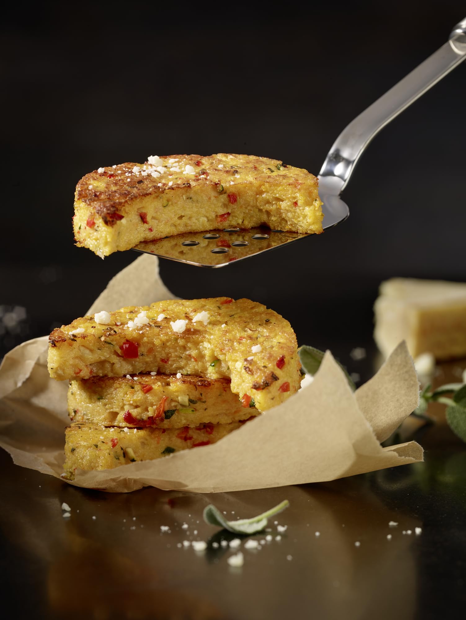 Rösle Stainless Steel Hook Perforated Turner, 13-inch,10071 - Image 6