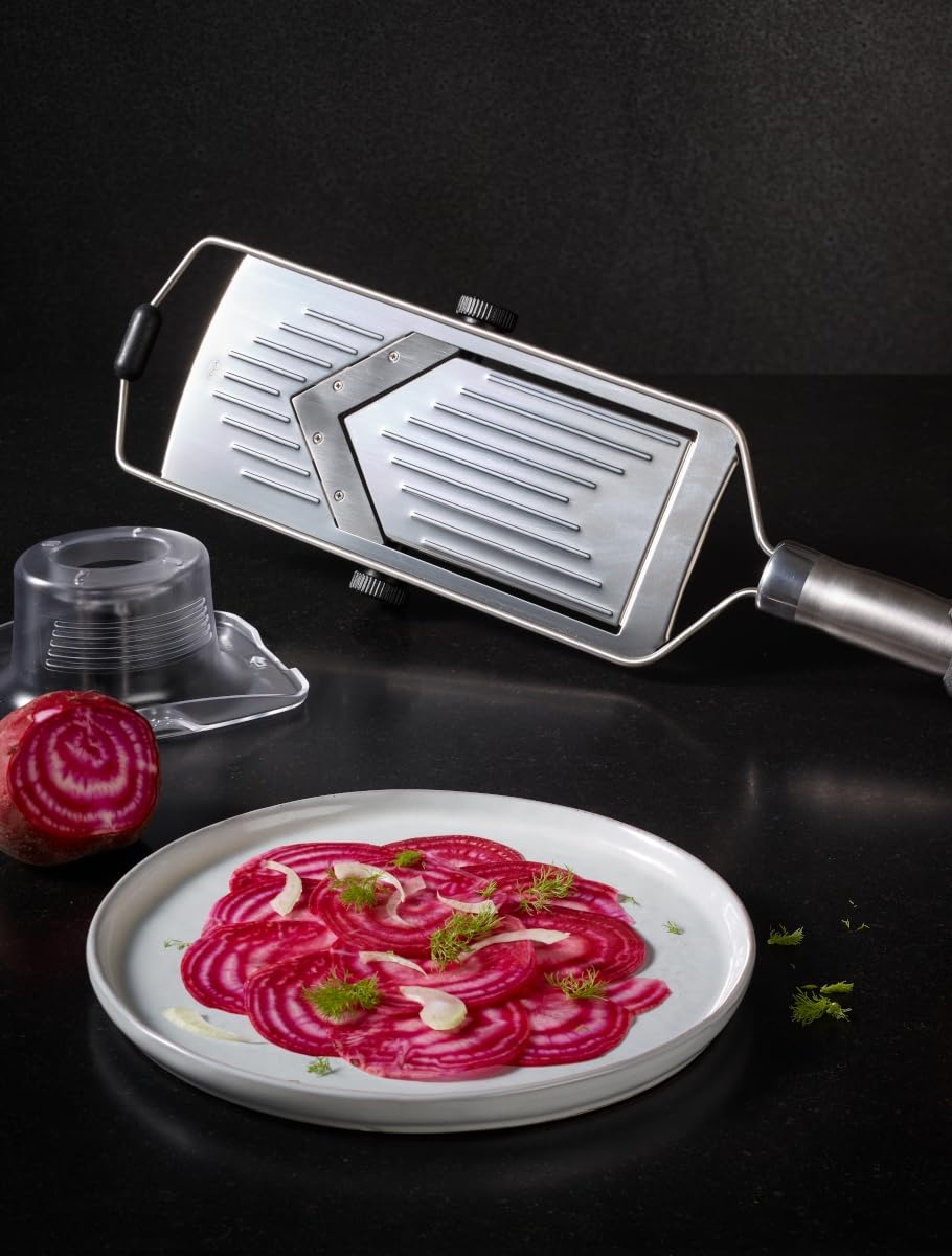 RÖSLE Supercut Slicer, V-Shaped Mandolin Slicer, 18/10 Stainless Steel Kitchen Utensil with 5 Cutting Thicknesses, Silicone Foot and Protective Cover for Vegetables or Fruits - 46cm - Image 3