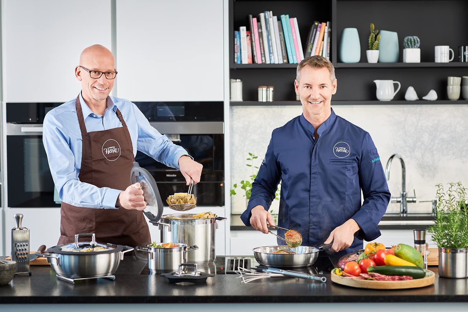 Rosle 91975 Silence Pro Stainless Steel Frying Pan with Insulated Handle 28 cm / 11 in, Silver - Image 3